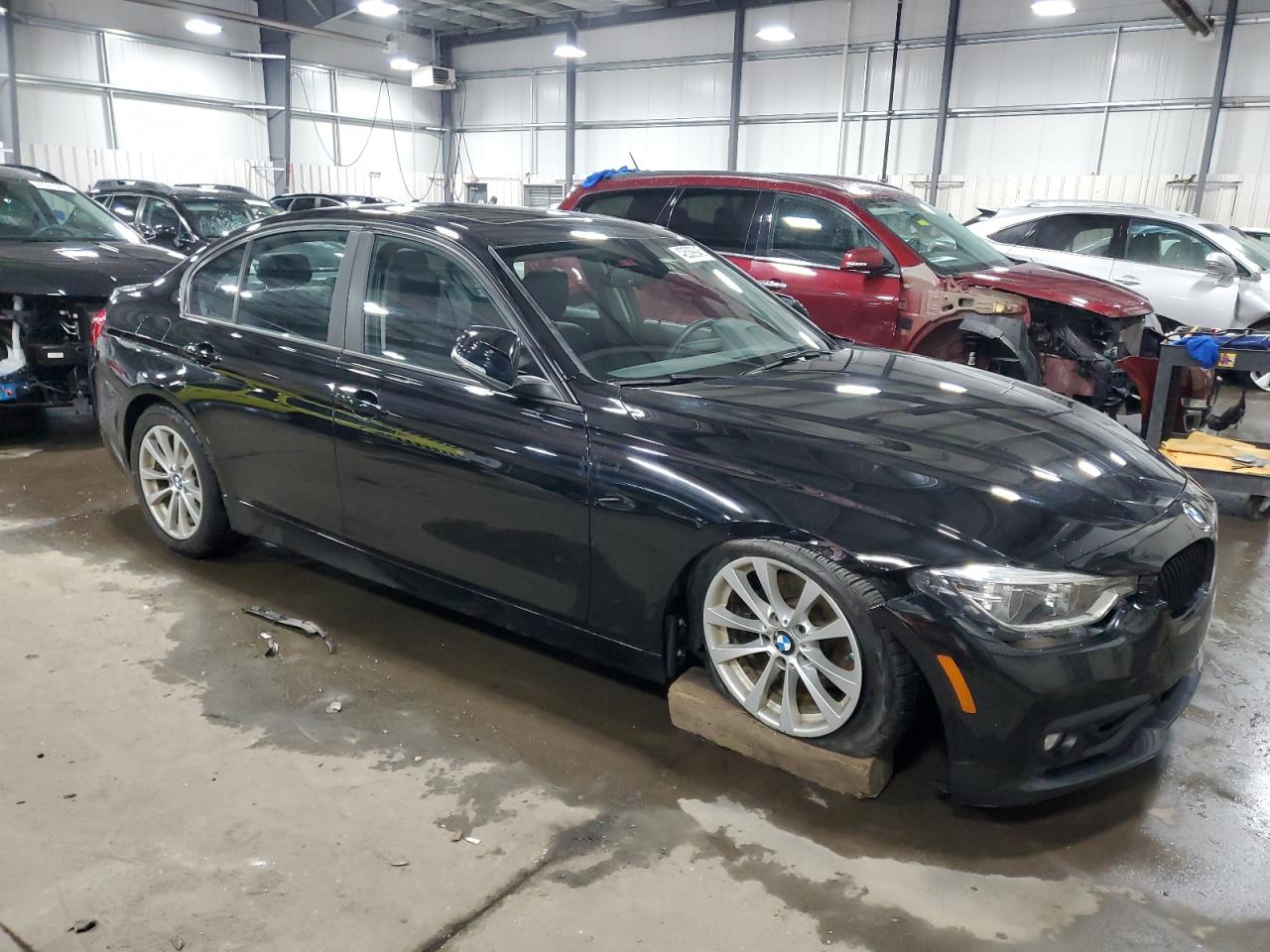 2018 BMW 3er VIN WBA8A3C59JA357713 Copart auction photo, front end damage thumbnail 4
