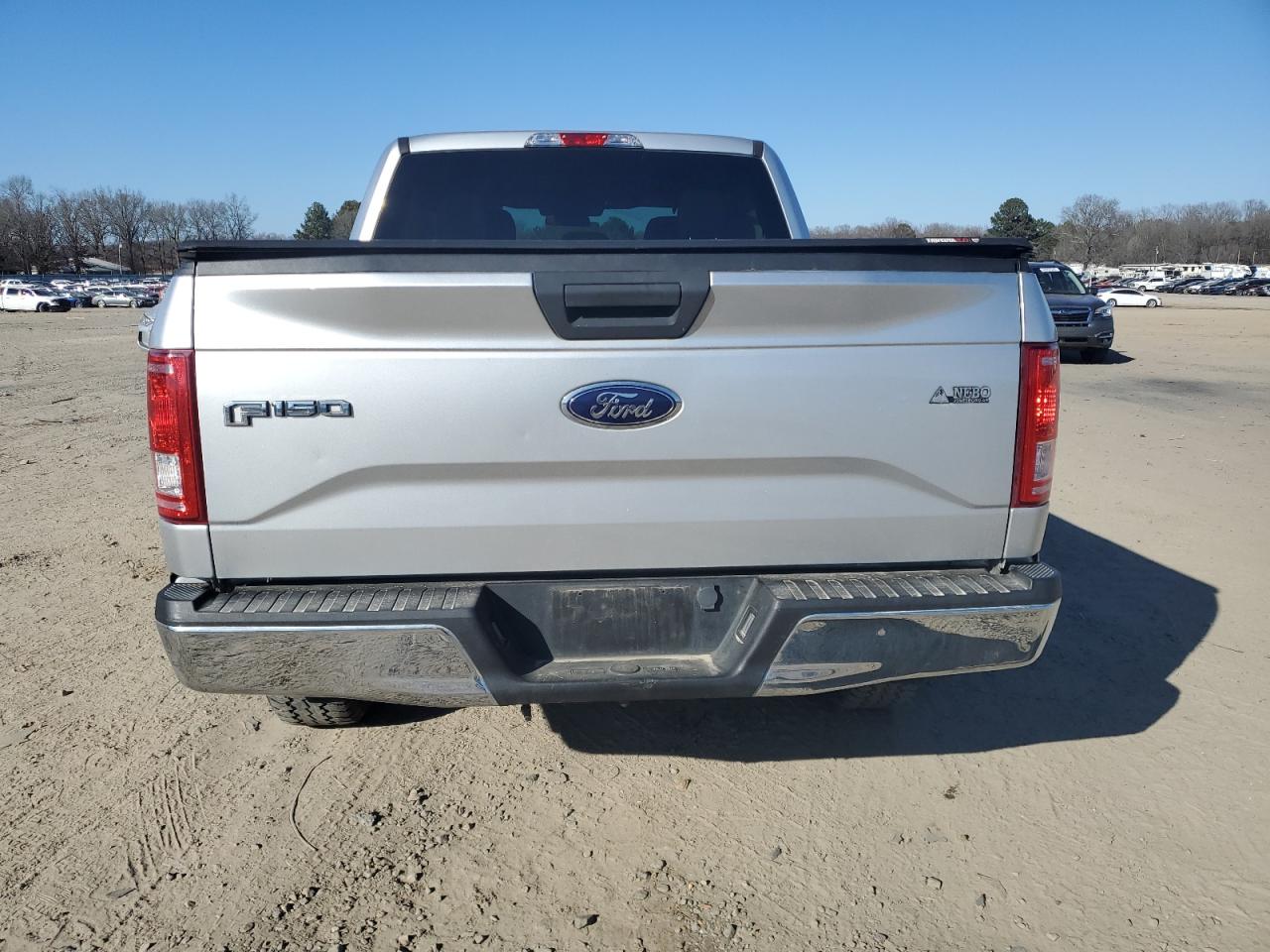2017 Ford F-150 VIN 1FTEW1EG4HFB23213 Copart auction photo, front end / minor dent/scratches damage thumbnail 6