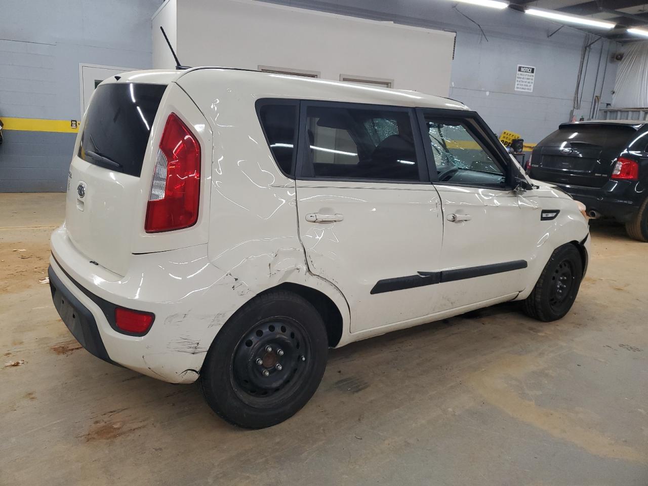 2012 KIA Soul VIN KNDJT2A51C7421111 Copart auction photo, all over damage thumbnail 3