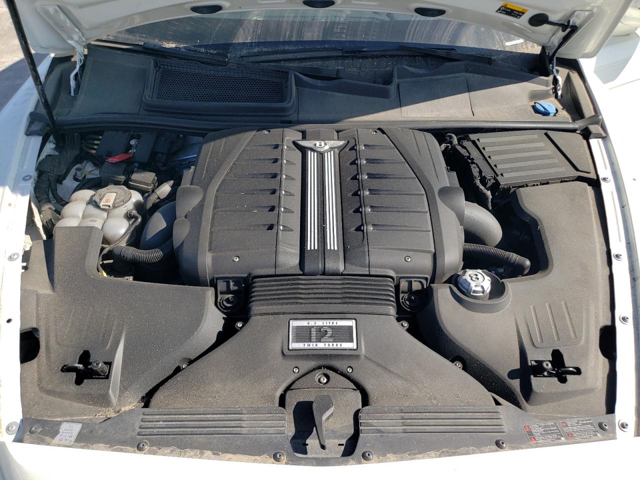 2018 Bentley Bentayga VIN SJAAC4ZV9JC020797 Copart auction photo, rear end damage thumbnail 13
