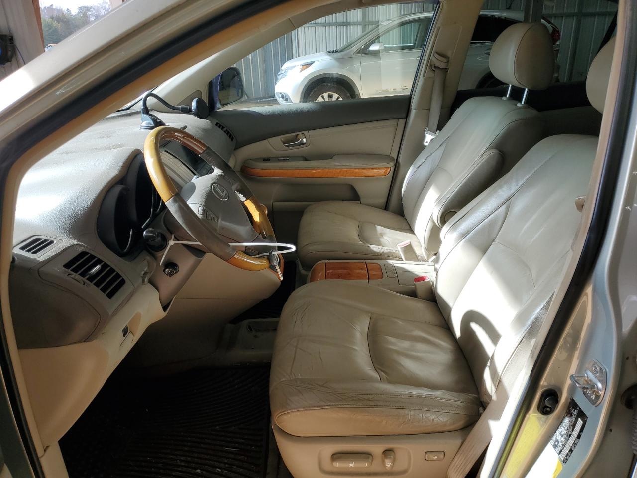 2007 Lexus RX VIN 2T2HK31U47C025477 Copart auction photo, front end damage thumbnail 7