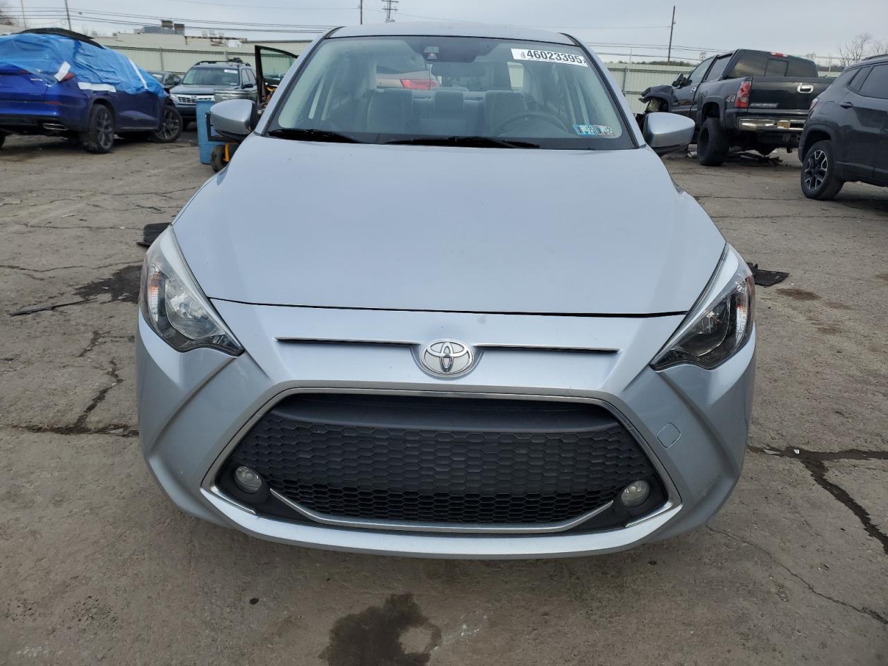 2019 Toyota Yaris VIN 3MYDLBYV6KY509167 Copart auction photo, rear end / top/roof damage thumbnail 5