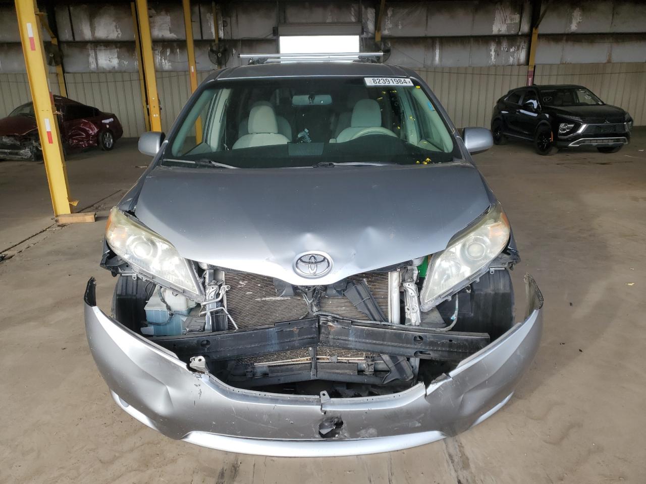 2011 Toyota Sienna VIN 5TDKK3DC4BS045936 Copart auction photo, front end damage thumbnail 5