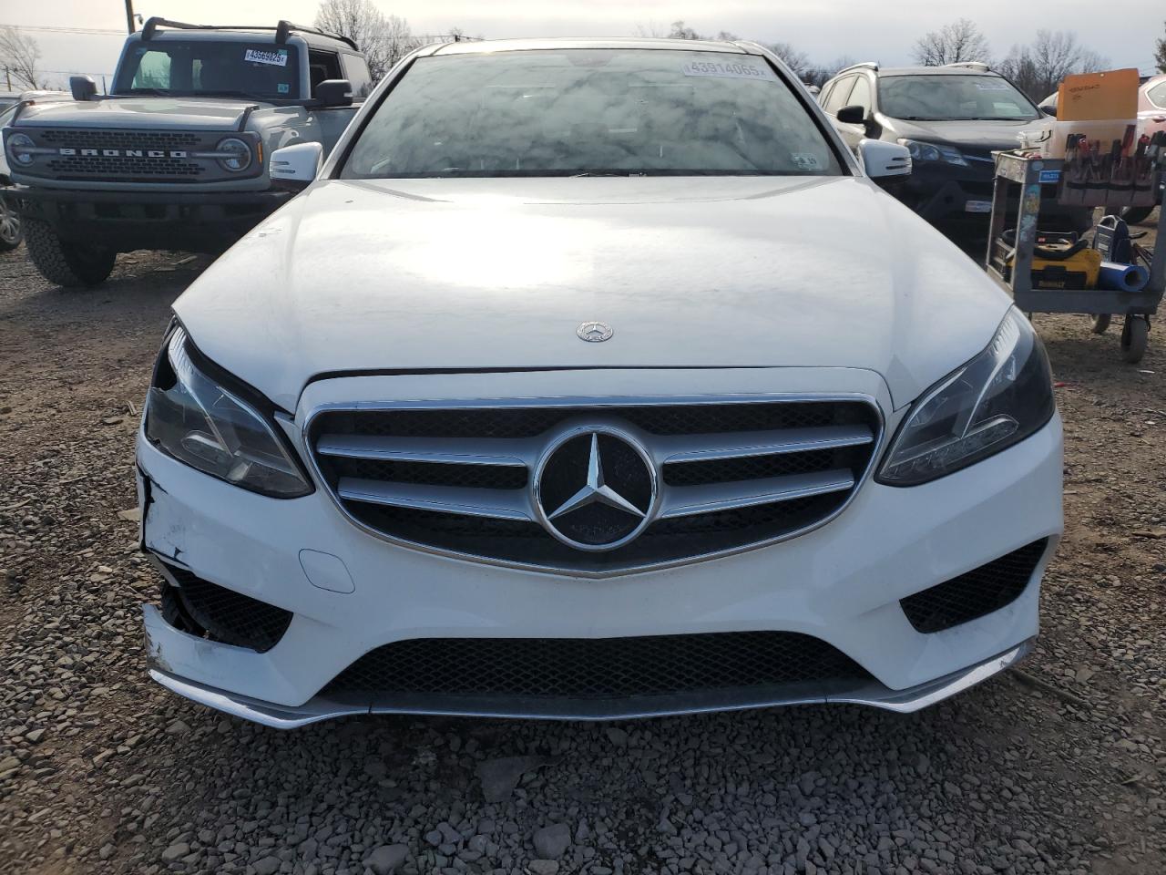 2014 Mercedes-Benz E-klasse VIN WDDHF8JB9EA927389 Copart auction photo, front end damage thumbnail 5