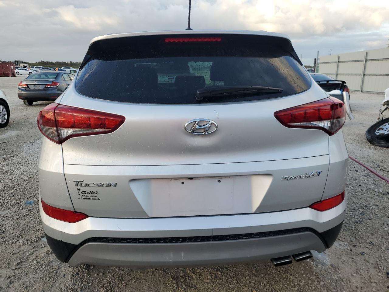 2017 Hyundai Tucson VIN KM8J33A29HU516211 Copart auction photo, front end / side damage thumbnail 6