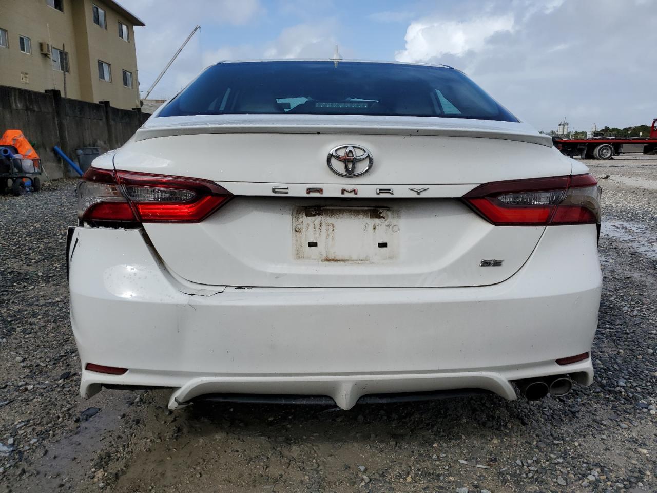 2021 Toyota Camry VIN 4T1G11AK1MU594738 Copart auction photo, front end damage thumbnail 6