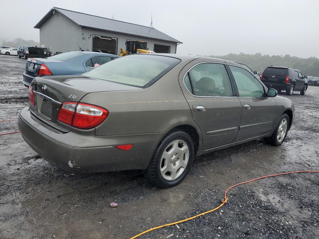 2001 Infiniti I VIN JNKCA31A01T000937 Copart auction photo, front end / minor dent/scratches damage thumbnail 3