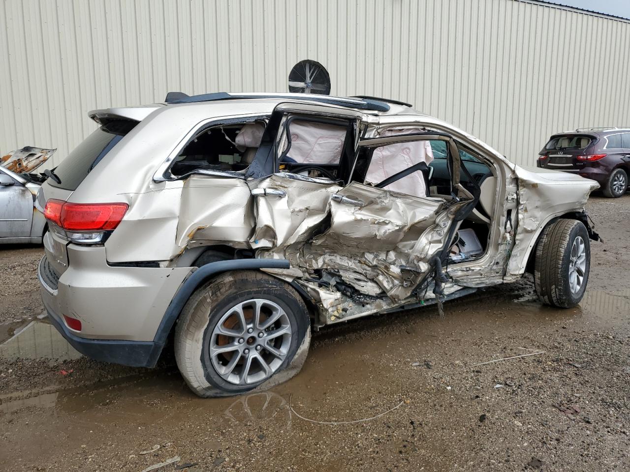 2014 Jeep Grand Cherokee VIN 1C4RJEBG1EC221592 Copart auction photo, biohazard/chemical / all over damage thumbnail 3