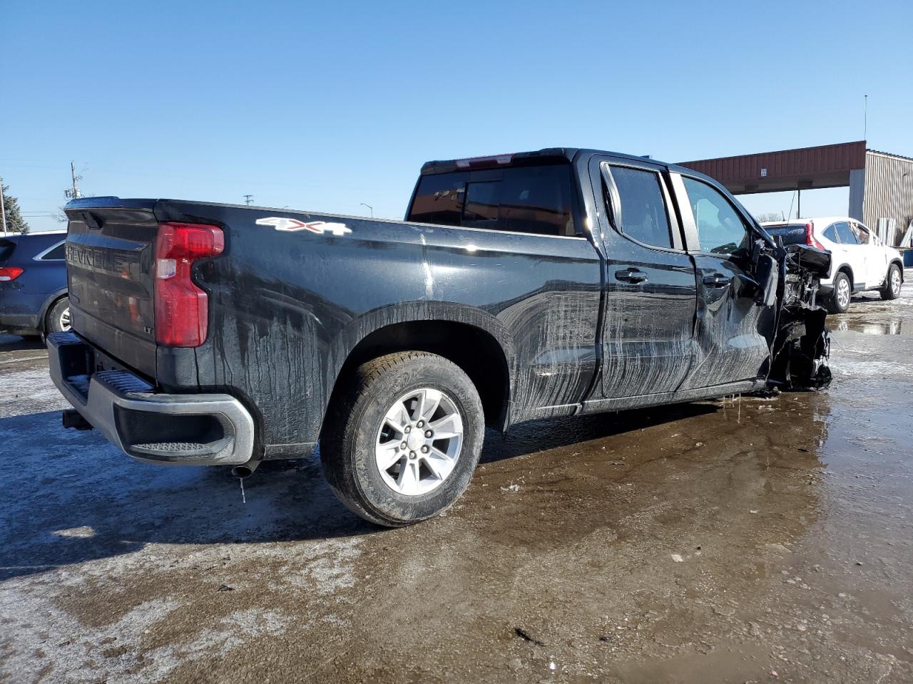 2019 Chevrolet Silverado VIN 1GCRYDEDXKZ184235 Copart auction photo, front end / side damage thumbnail 3