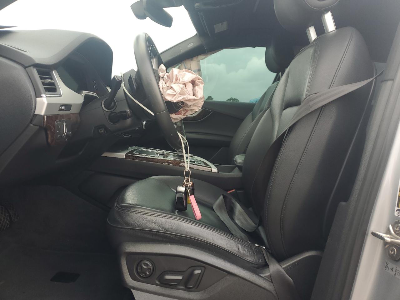 2019 Audi Q7 VIN WA1LHAF78KD039389 Copart auction photo, front end damage thumbnail 7