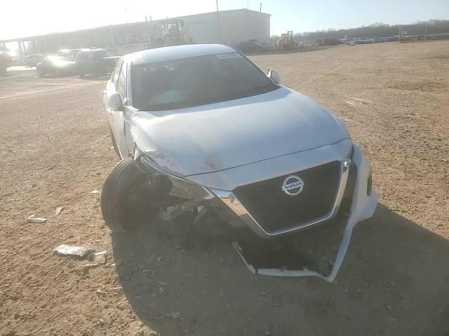 2019 Nissan Altima VIN 1N4BL4BV5KC173035 Copart auction photo, front end / side damage thumbnail 11