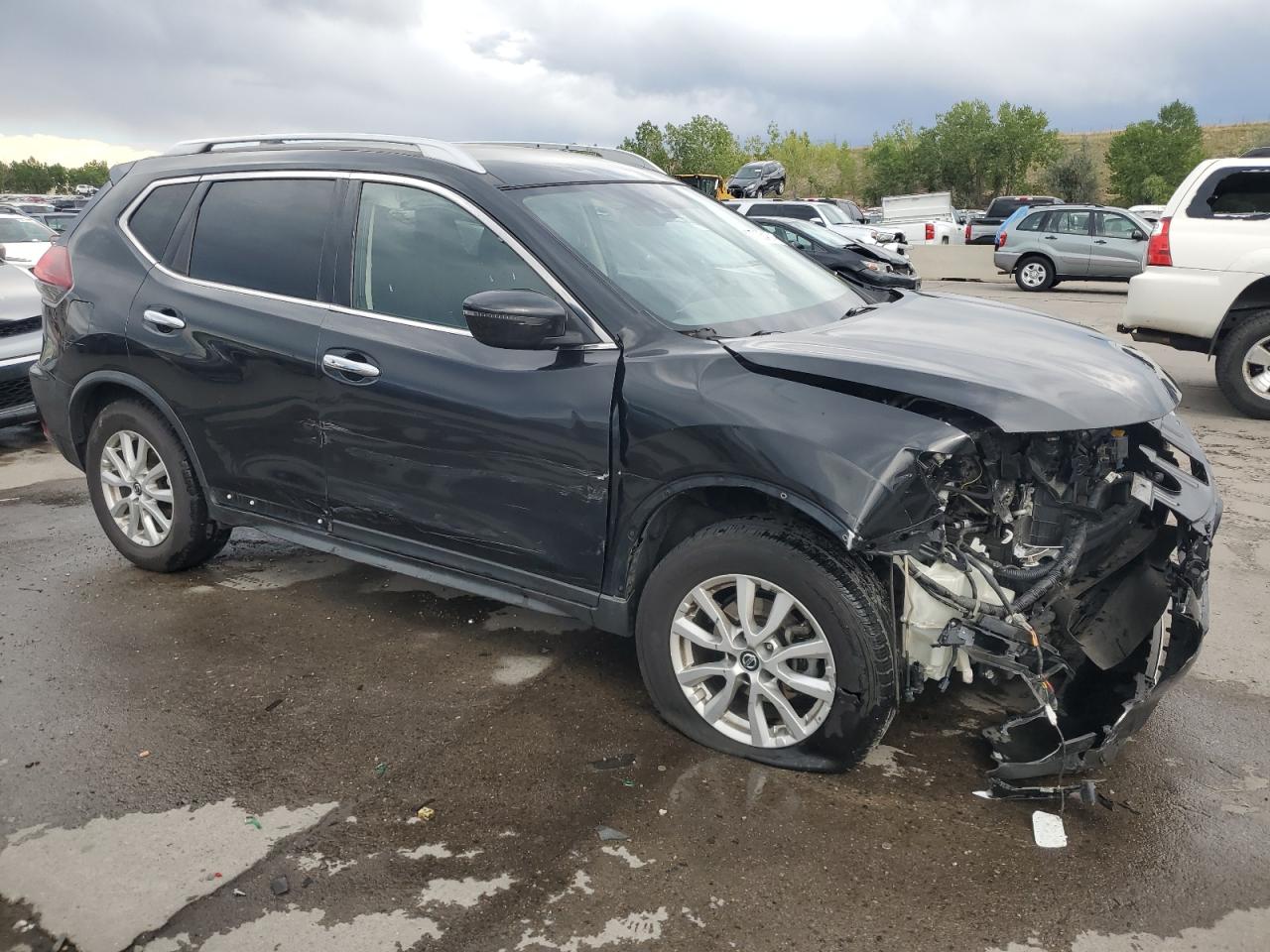 2020 Nissan Rogue VIN KNMAT2MV7LP509737 Copart auction photo, front end / side damage thumbnail 4