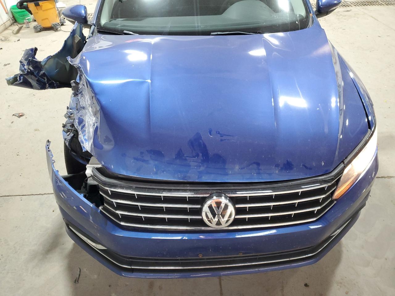 2017 Volkswagen Passat VIN 1VWAT7A33HC034986 Copart auction photo, front end damage thumbnail 12