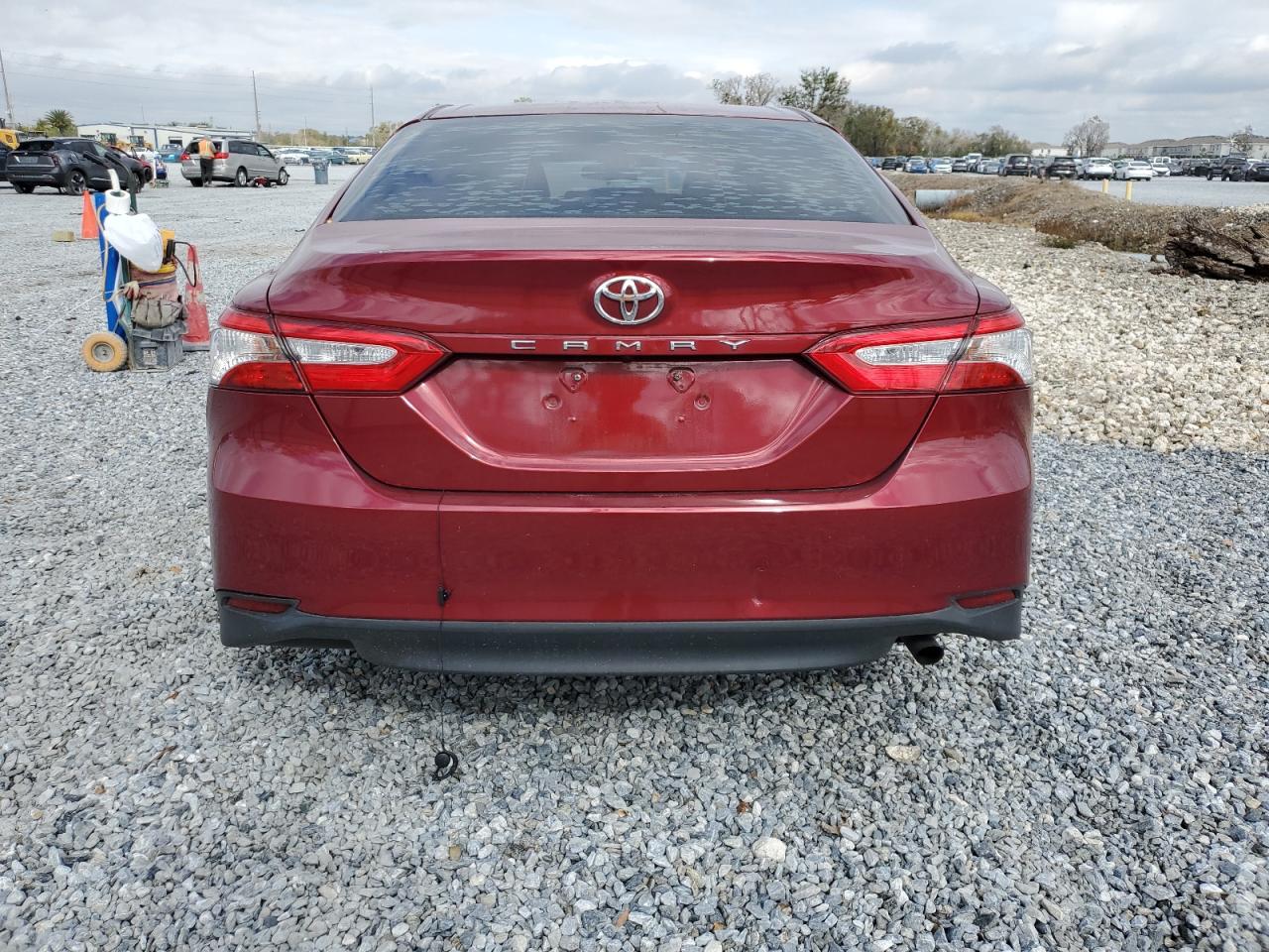 2018 Toyota Camry VIN 4T1B11HK0JU642757 Copart auction photo, front end damage thumbnail 6