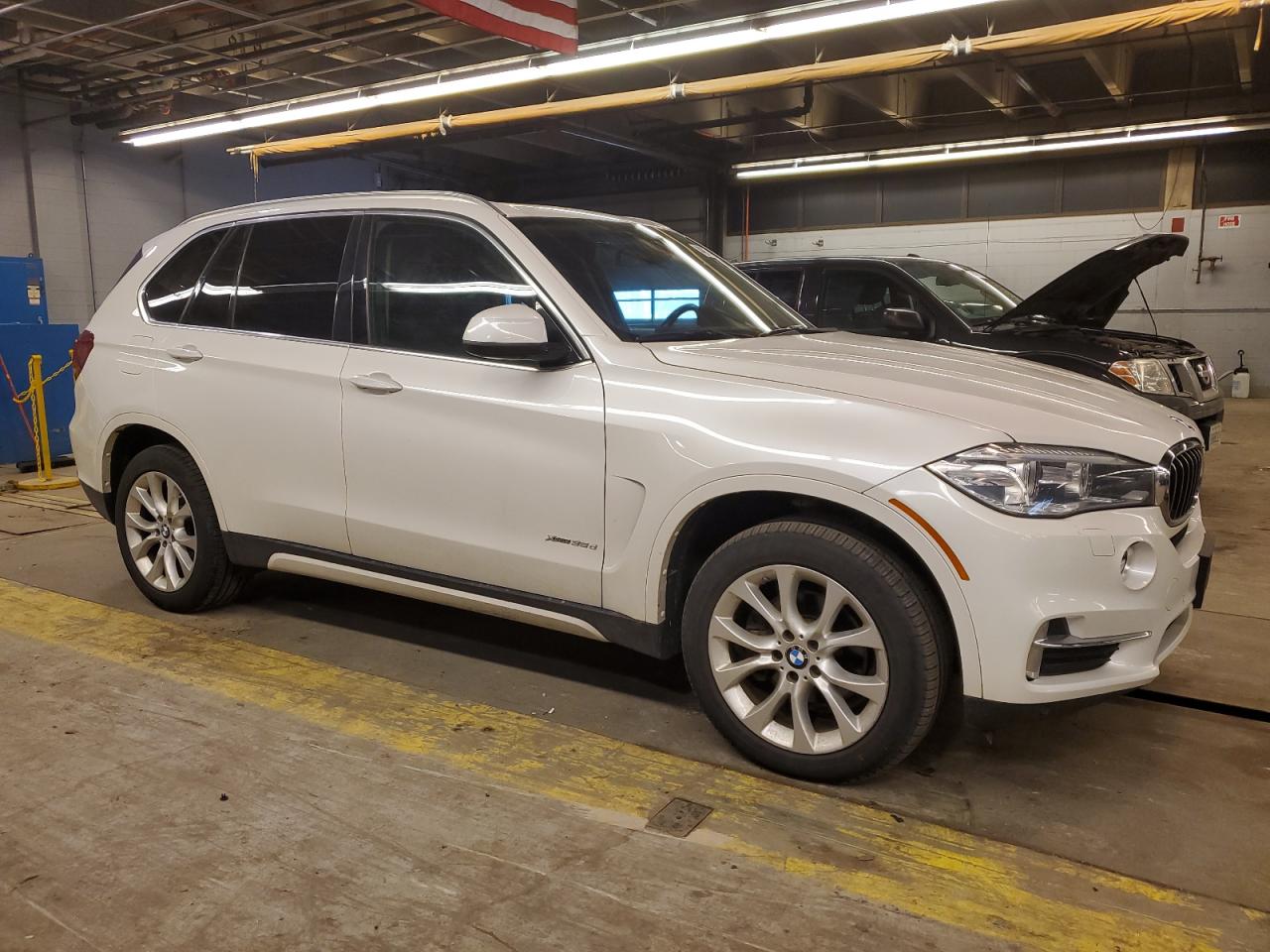 2015 BMW X5 VIN 5UXKS4C53F0N08228 Copart auction photo, mechanical / minor dent/scratches damage thumbnail 4