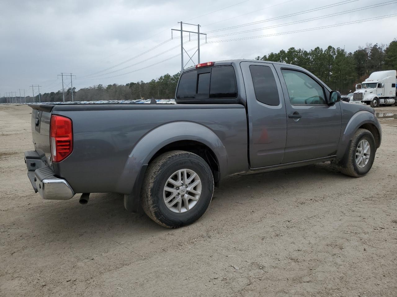 2019 Nissan Navara (Frontier) VIN 1N6DD0CU6KN795885 Copart auction photo, front end / side damage thumbnail 3