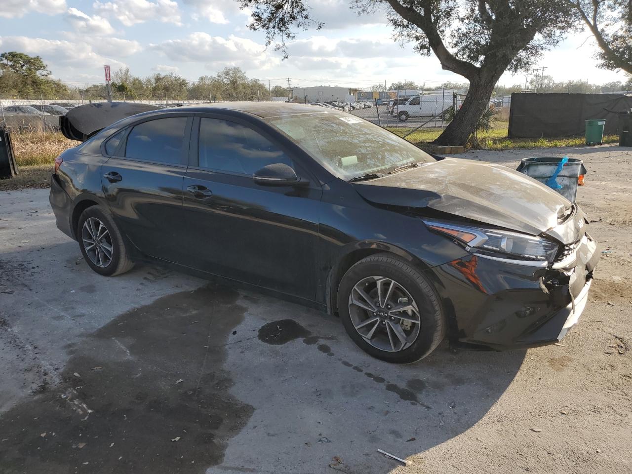 2024 KIA Forte VIN 3KPF24AD7RE825955 Copart auction photo, front end / rear end damage thumbnail 4