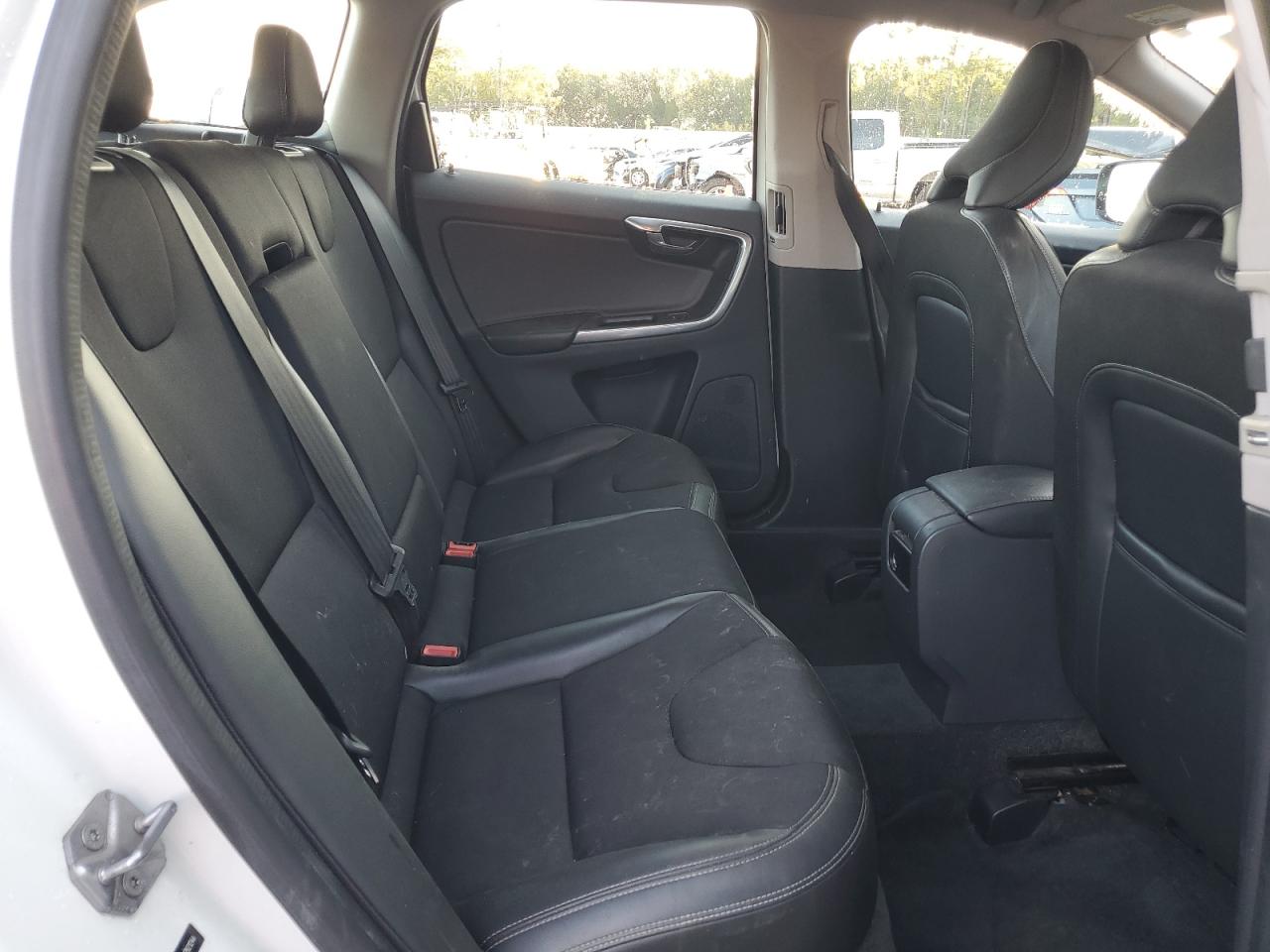 2016 Volvo XC60 VIN YV440MDJ8G2921244 Copart auction photo, front end damage thumbnail 11