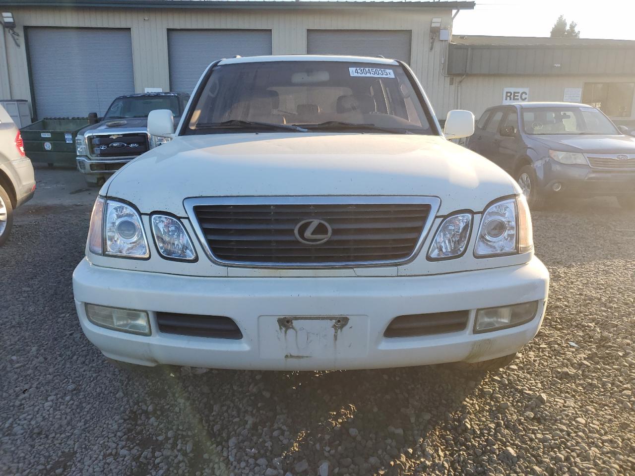 1999 Lexus LX VIN JT6HT00WXX0056382 Copart auction photo, minor dent/scratches damage thumbnail 5