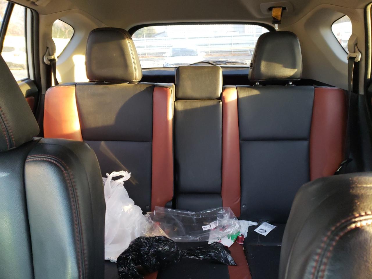 2015 Toyota RAV 4 VIN 2T3DFREV0FW311571 Copart auction photo, front end / minor dent/scratches damage thumbnail 10