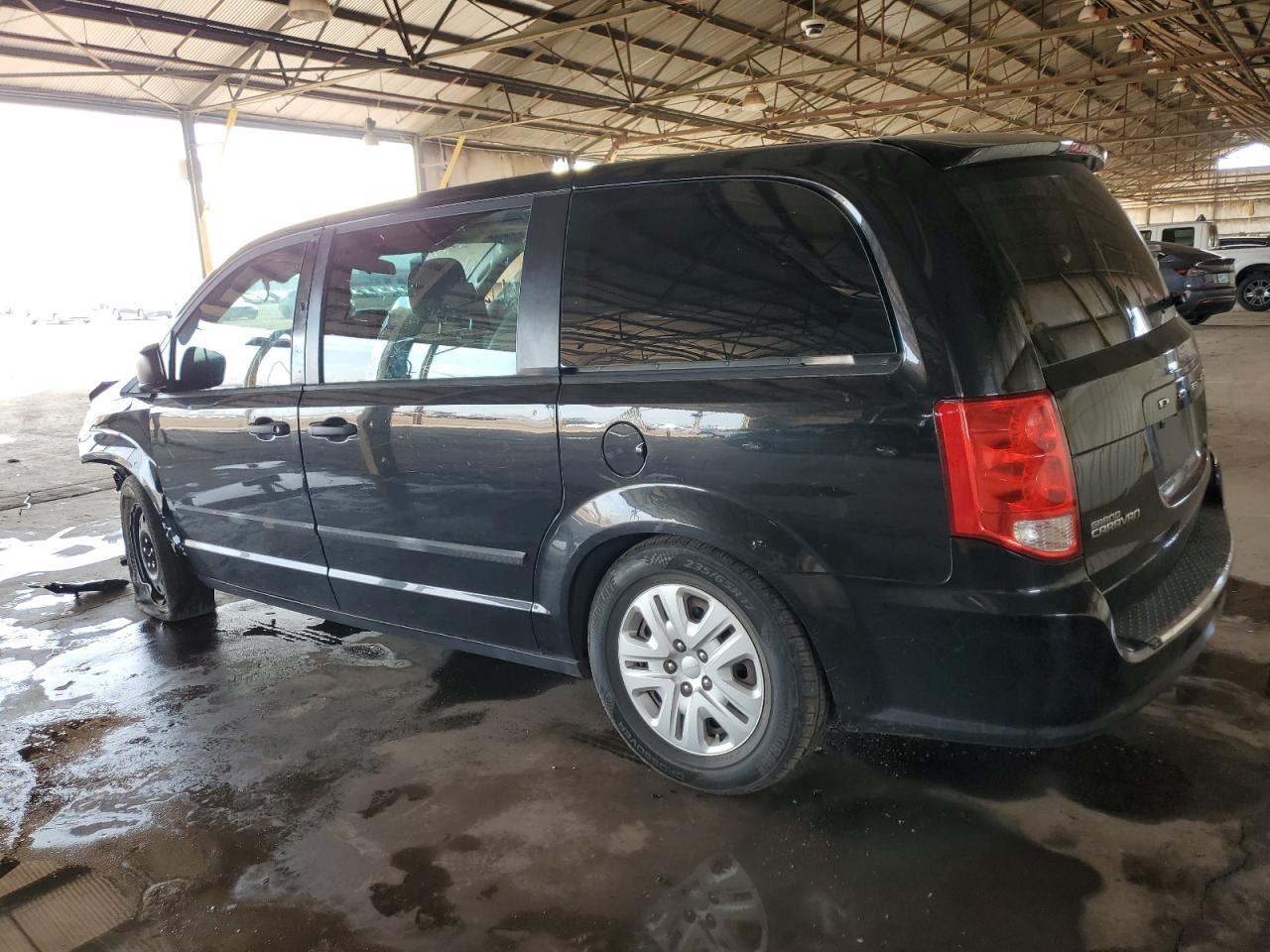 2015 Dodge Caravan VIN 2C4RDGBG5FR724182 Copart auction photo, front end damage thumbnail 2