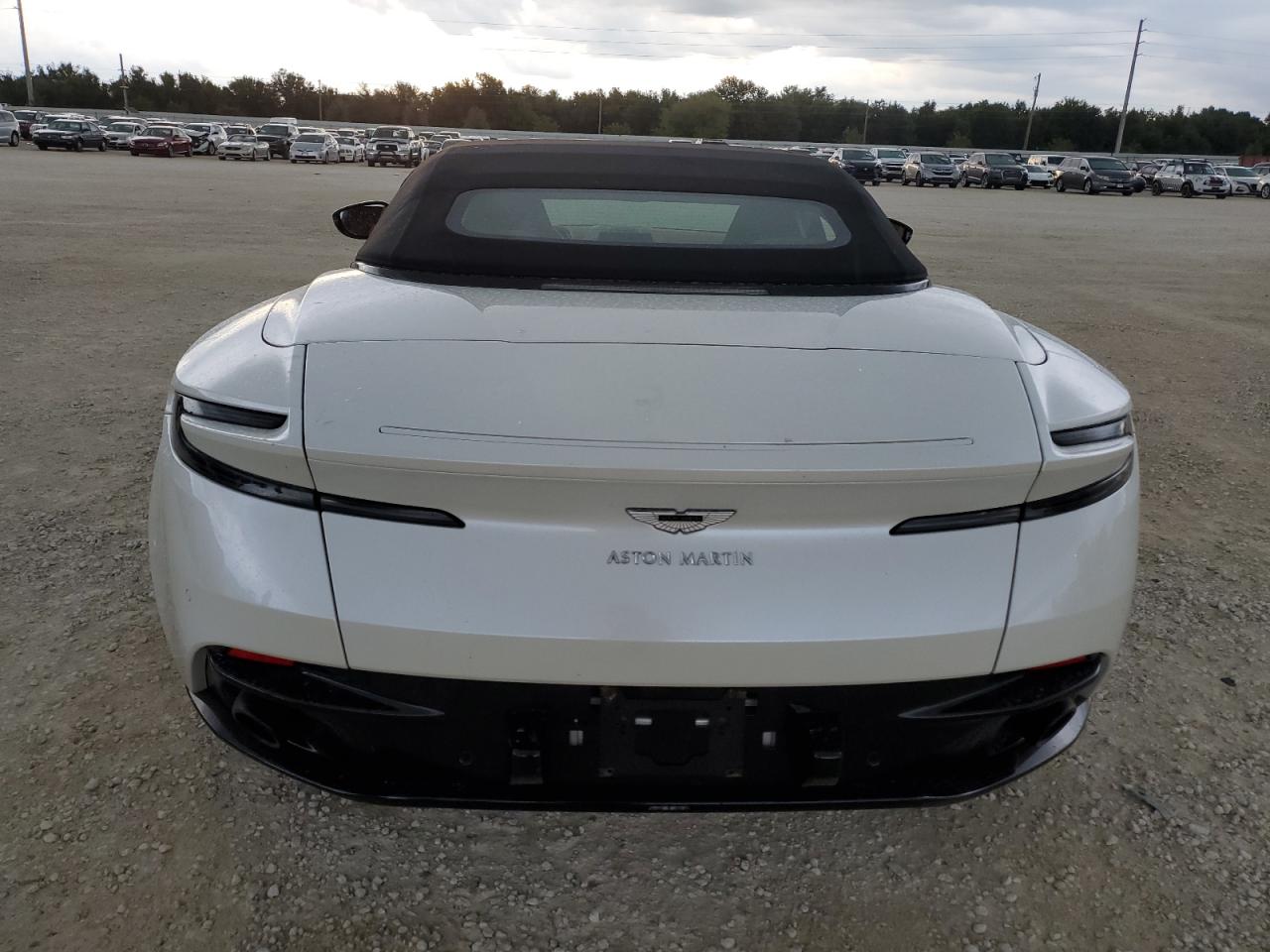 2020 Aston Martin DB11 VIN SCFRMFCWXLGM09361 Copart auction photo, minor dent/scratches damage thumbnail 6