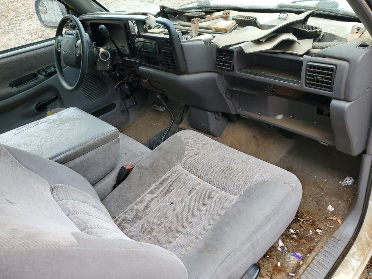 1997 Dodge RAM VIN 3B7HF13Z3VM599403 Copart auction photo, front end damage thumbnail 8