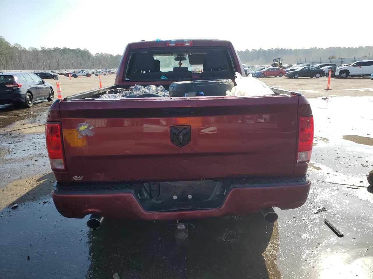2018 RAM 1500 VIN 1C6RR6FTXJS325513 Copart auction photo, front end damage thumbnail 6