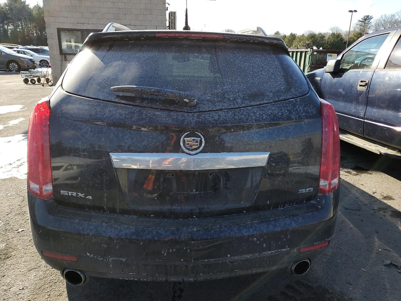 2013 Cadillac SRX VIN 3GYFNGE35DS563190 Copart auction photo, front end / minor dent/scratches damage thumbnail 6