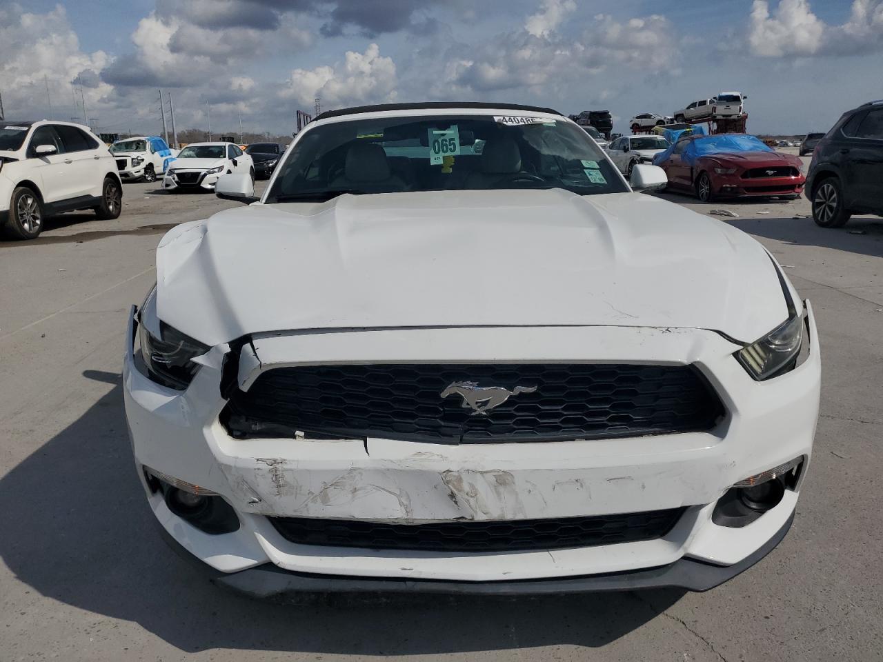 2015 Ford Mustang VIN 1FATP8UH4F5343578 Copart auction photo, front end damage thumbnail 5