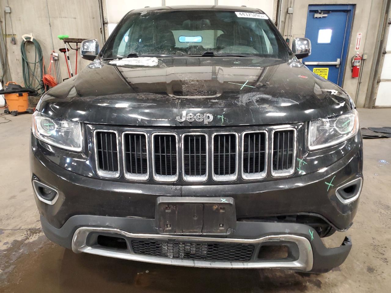 2015 Jeep Grand Cherokee VIN 1C4RJFBG0FC637348 Copart auction photo, front end / side damage thumbnail 5