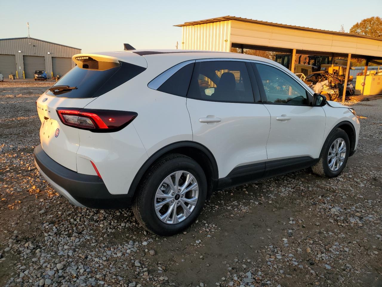 2023 Ford Escape VIN 1FMCU0GN0PUA90624 Copart auction photo, front end damage thumbnail 3