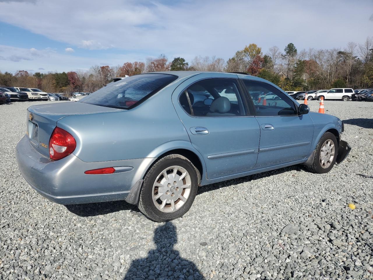 2000 Nissan Maxima VIN JN1CA31A4YT004827 Copart auction photo, front end damage thumbnail 3