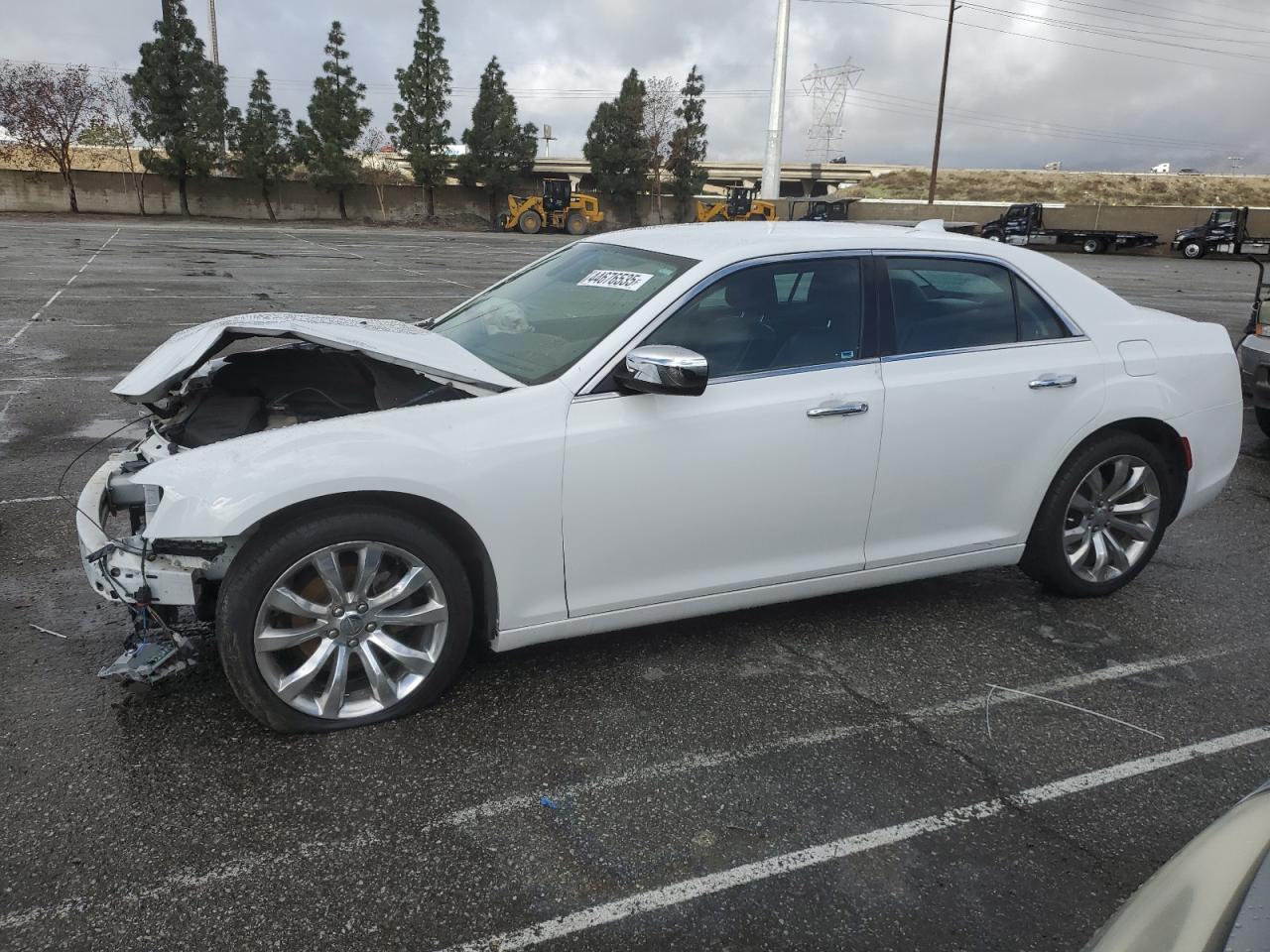 2019 Chrysler 300 VIN 2C3CCAEG5KH698138