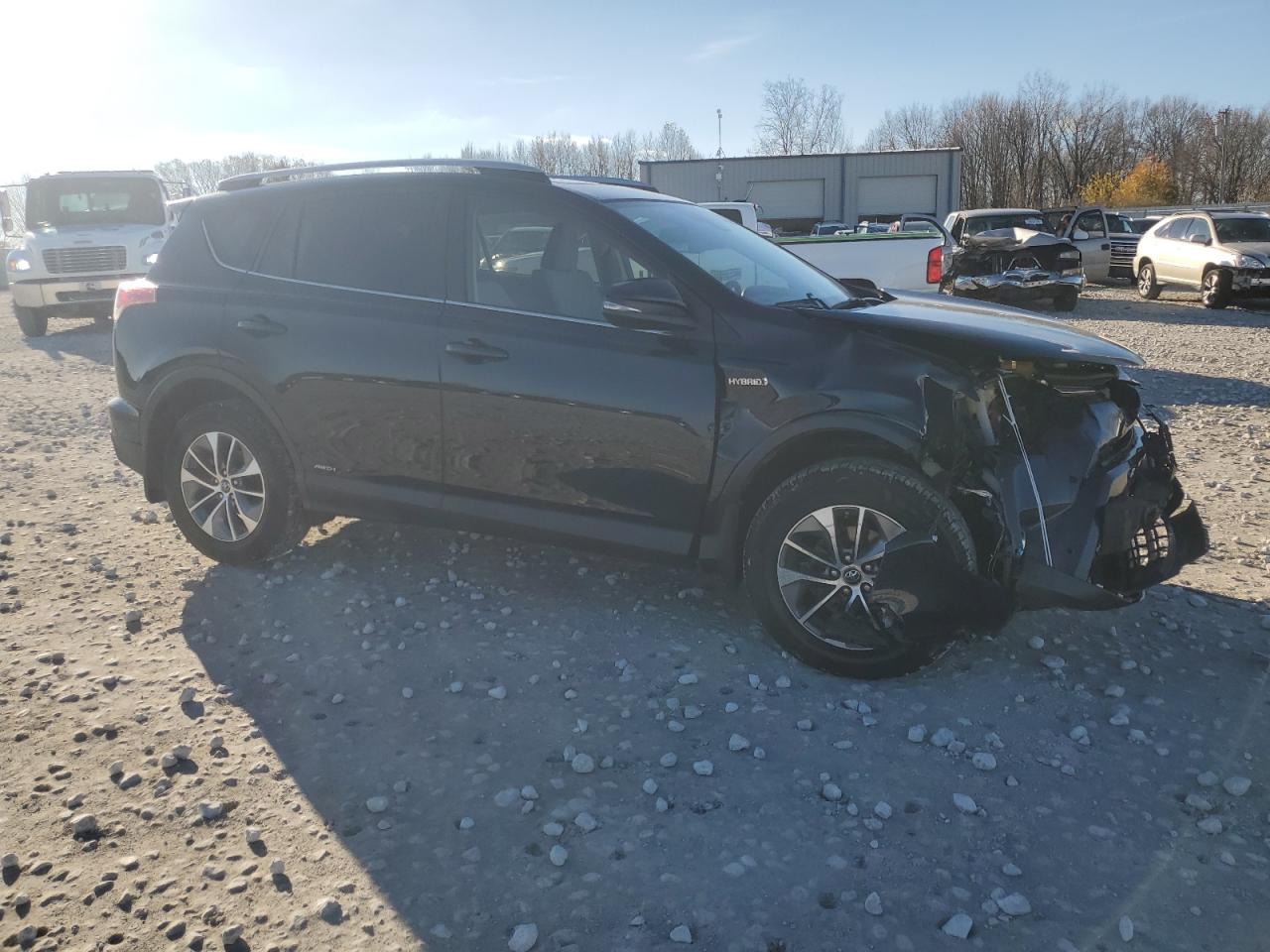 2018 Toyota RAV 4 VIN JTMRJREV7JD254229 Copart auction photo, front end damage thumbnail 4