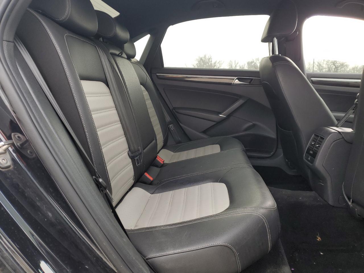 2018 Volkswagen Passat VIN 1VWJM7A32JC027790 Copart auction photo, front end / rear end damage thumbnail 11