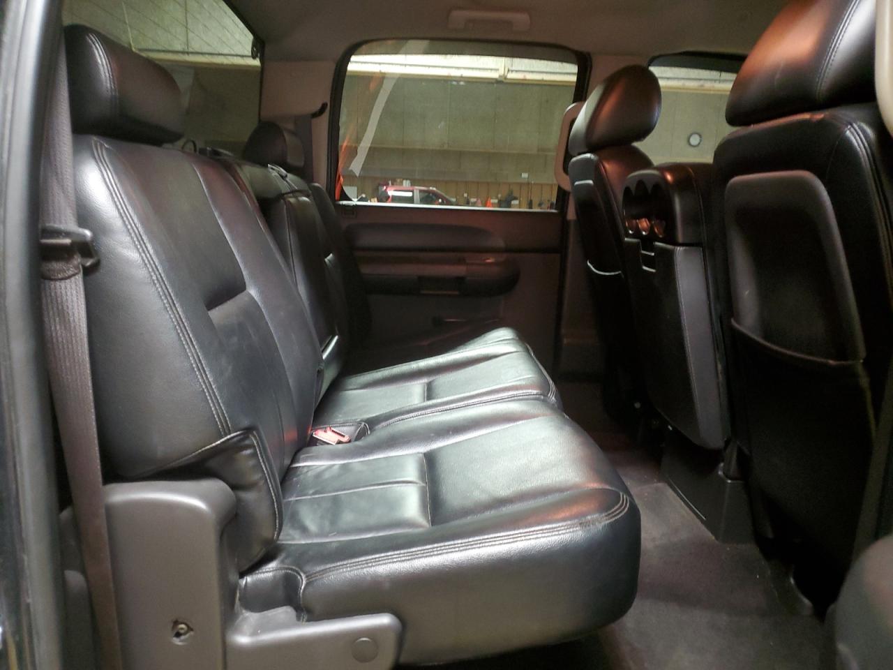 2010 GMC Sierra VIN 1GT4K0B62AF131703 Copart auction photo, all over damage thumbnail 10