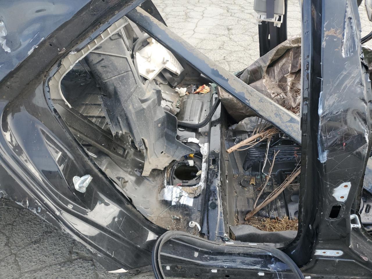 2012 Cadillac CTS VIN 1G6DV5EPXC0105075 Copart auction photo, vandalism / stripped damage thumbnail 10