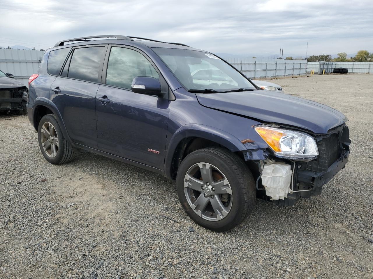 2009 Toyota RAV 4 VIN JTMBK32V195073794 Copart auction photo, front end damage thumbnail 4
