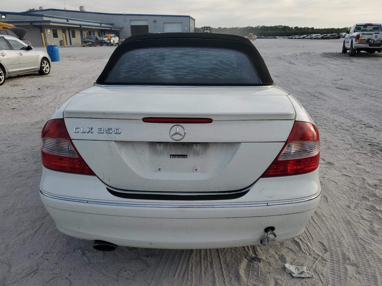 2009 Mercedes-Benz CLK-klasse VIN WDBTK56F39T101902 Copart auction photo, water/flood / minor dent/scratches damage thumbnail 6