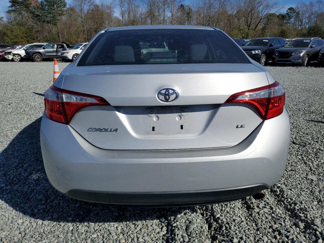 2015 Toyota Corolla VIN 2T1BURHE3FC271179 Copart auction photo, front end / side damage thumbnail 6