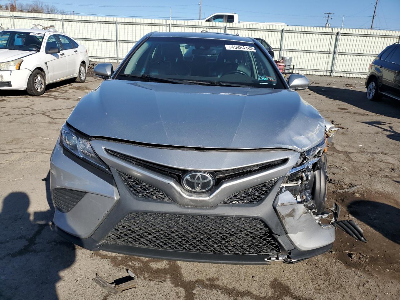 2018 Toyota Camry VIN 4T1B11HK5JU629230 Copart auction photo, front end damage thumbnail 5