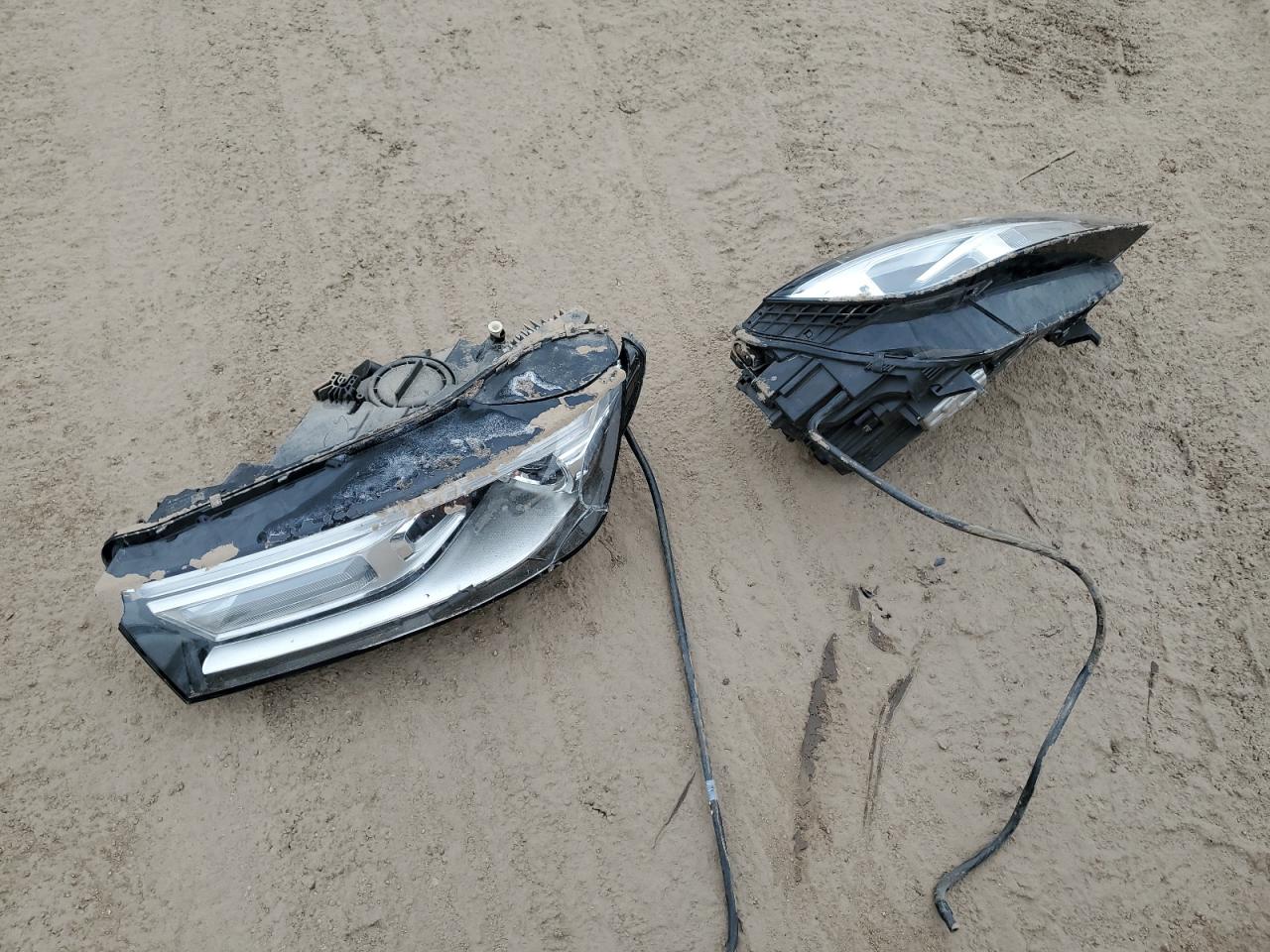 2018 Audi Q5 VIN WA1ANAFY5J2226964 Copart auction photo, front end / minor dent/scratches damage thumbnail 12