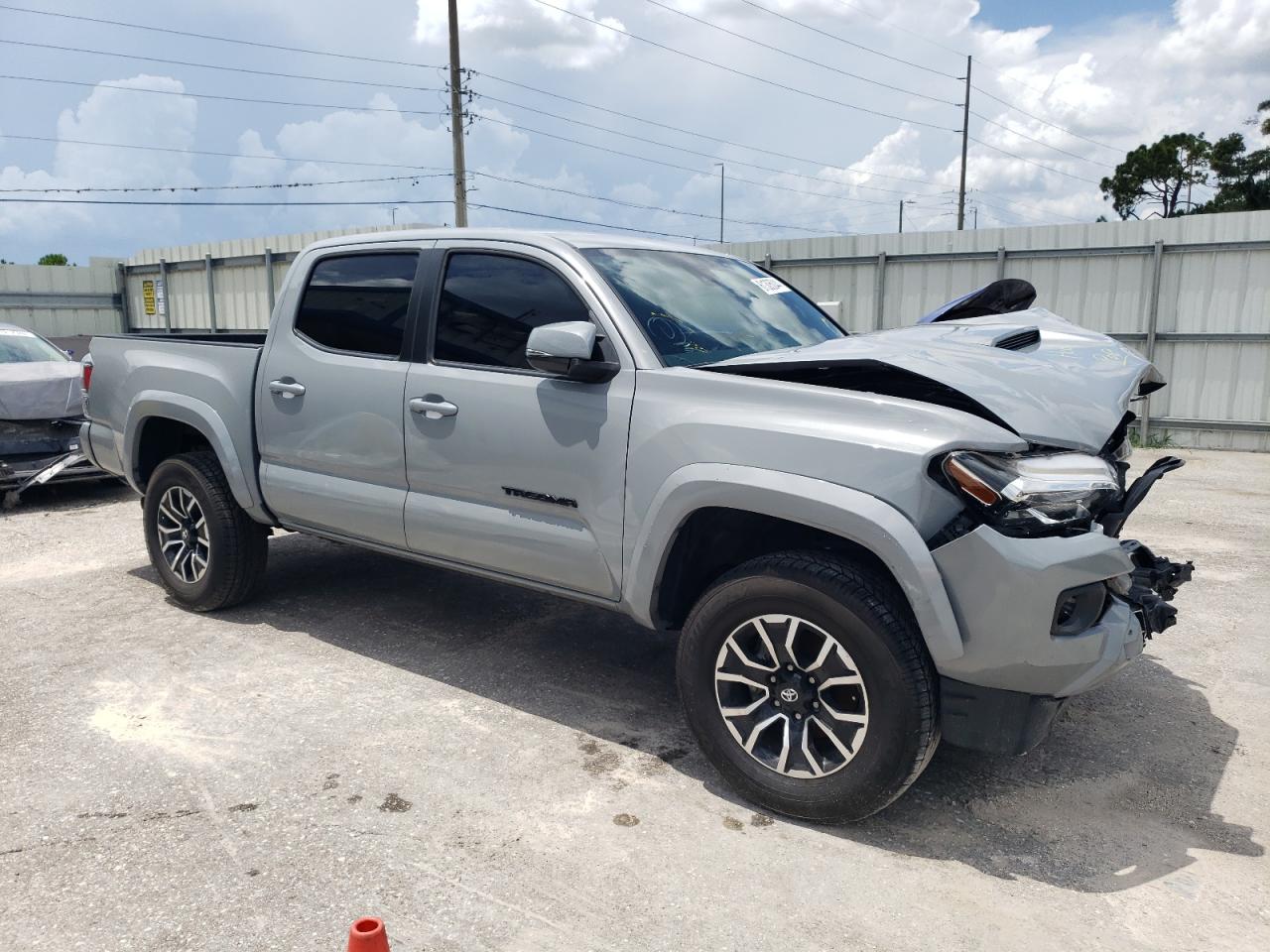 2021 Toyota Tacoma VIN 3TMAZ5CNXMM147895 Copart auction photo, front end damage thumbnail 4