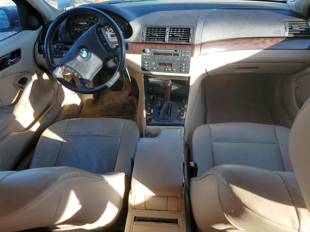 2001 BMW 3er VIN WBAAV33471FU90843 Copart auction photo, front end damage thumbnail 8