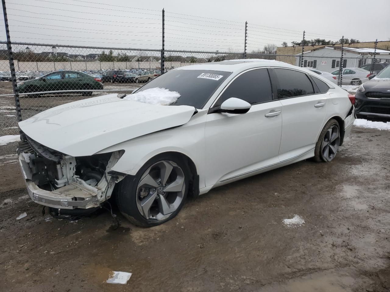2018 Honda Accord VIN 1HGCV1F98JA042388