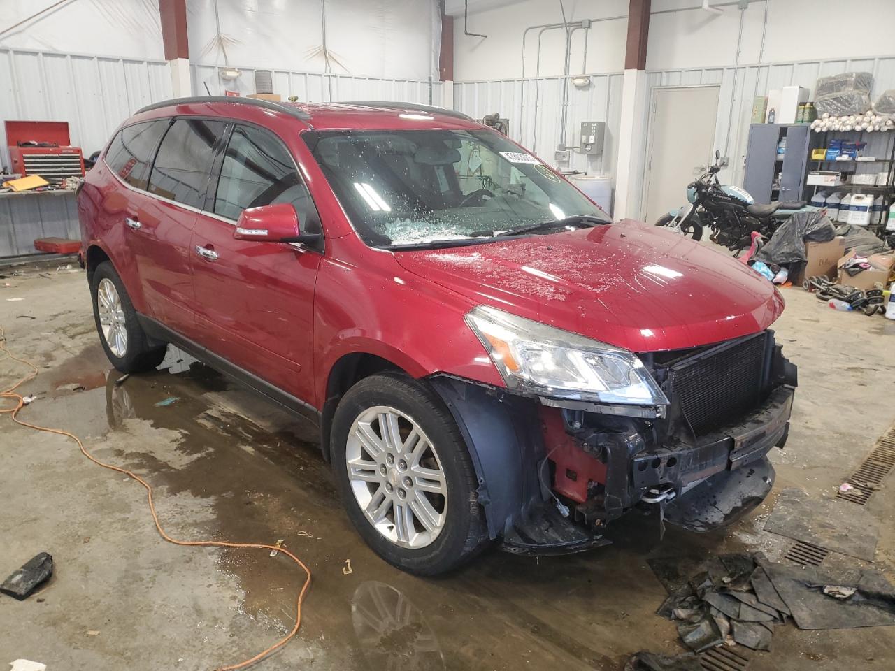2014 Chevrolet Traverse VIN 1GNKVGKD7EJ192321 Copart auction photo, front end / side damage thumbnail 4