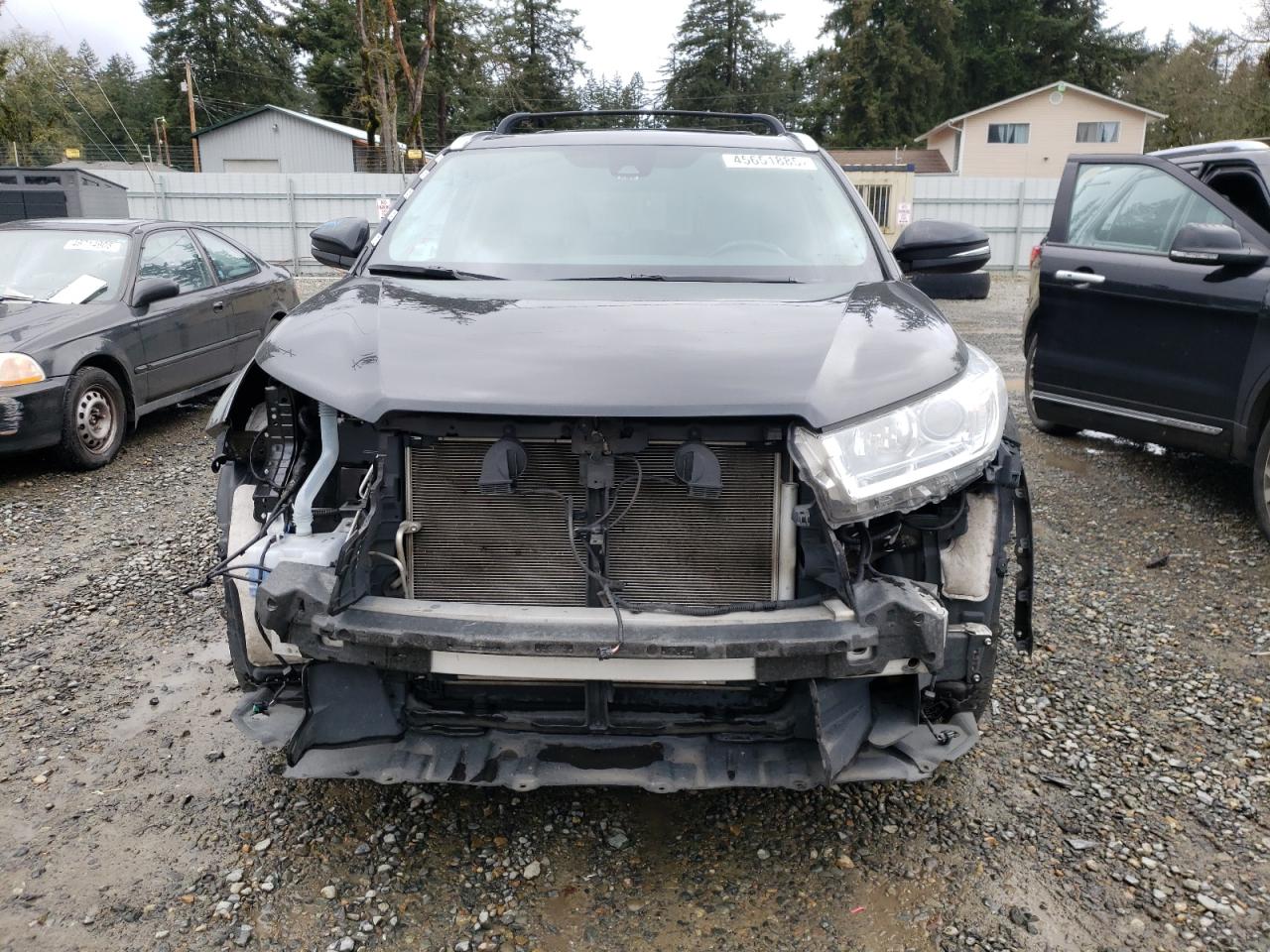 2019 Toyota Highlander VIN 5TDJZRFH4KS746883 Copart auction photo, front end / side damage thumbnail 5