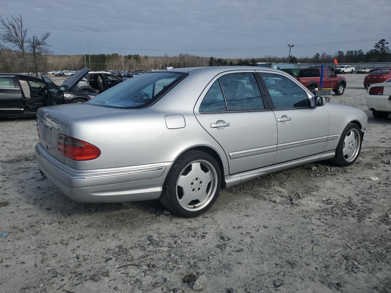 2001 Mercedes-Benz E-klasse VIN WDBJF74J51B252829 Copart auction photo, front end damage thumbnail 3