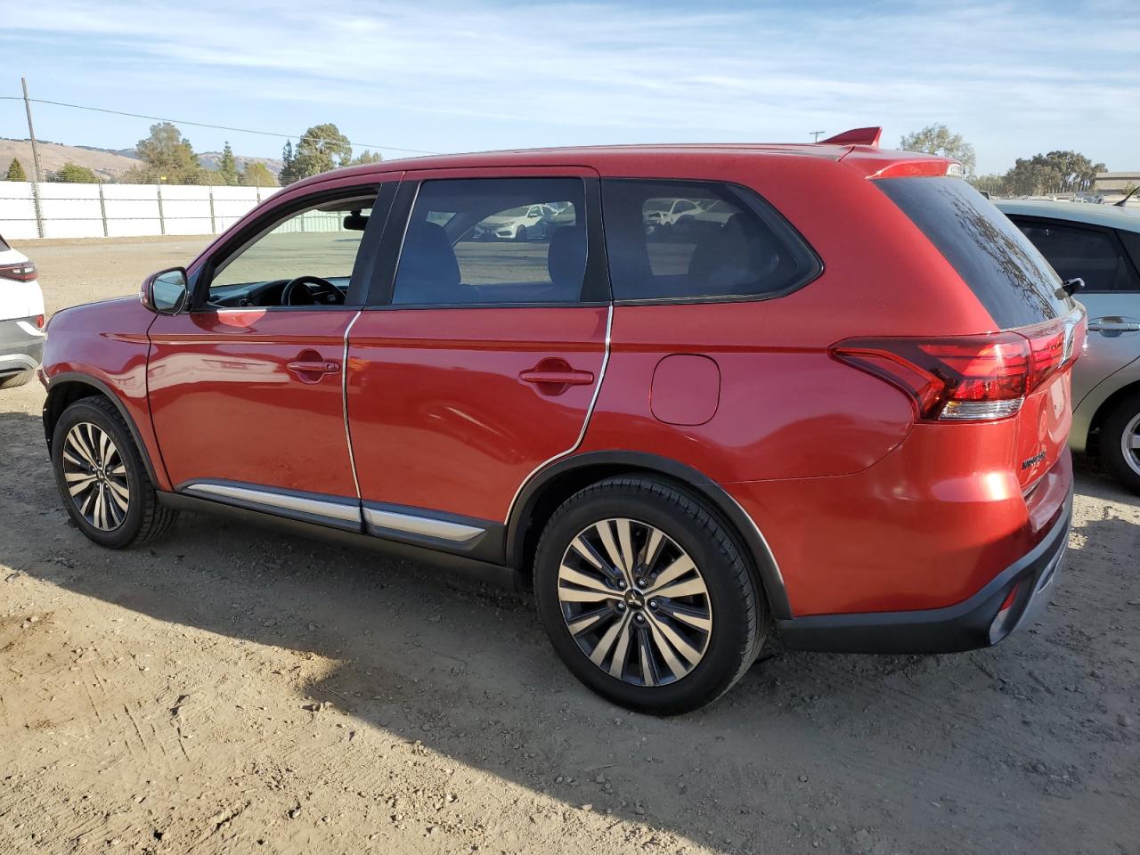 2019 Mitsubishi Outlander VIN JA4AD3A39KZ043246 Copart auction photo, front end / side damage thumbnail 2